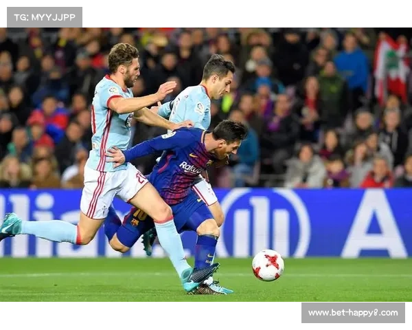 赵珍浩土耳其杯右路突破，助攻后与队友相拥